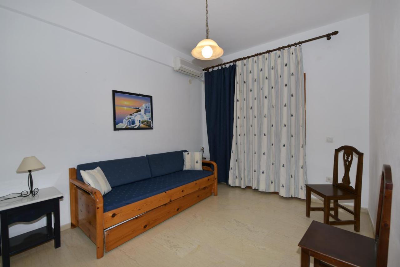 Sunflower Aparthotel Kamári エクステリア 写真
