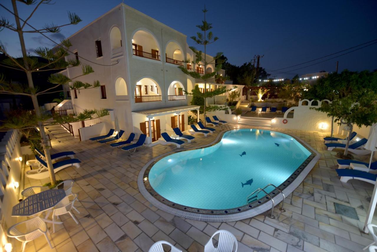 Sunflower Aparthotel Kamári エクステリア 写真
