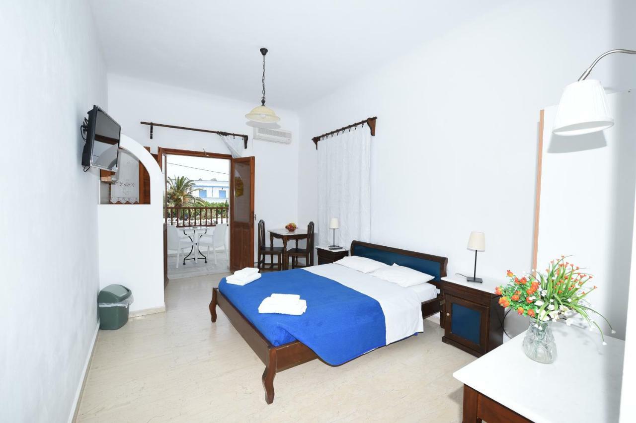 Sunflower Aparthotel Kamári エクステリア 写真